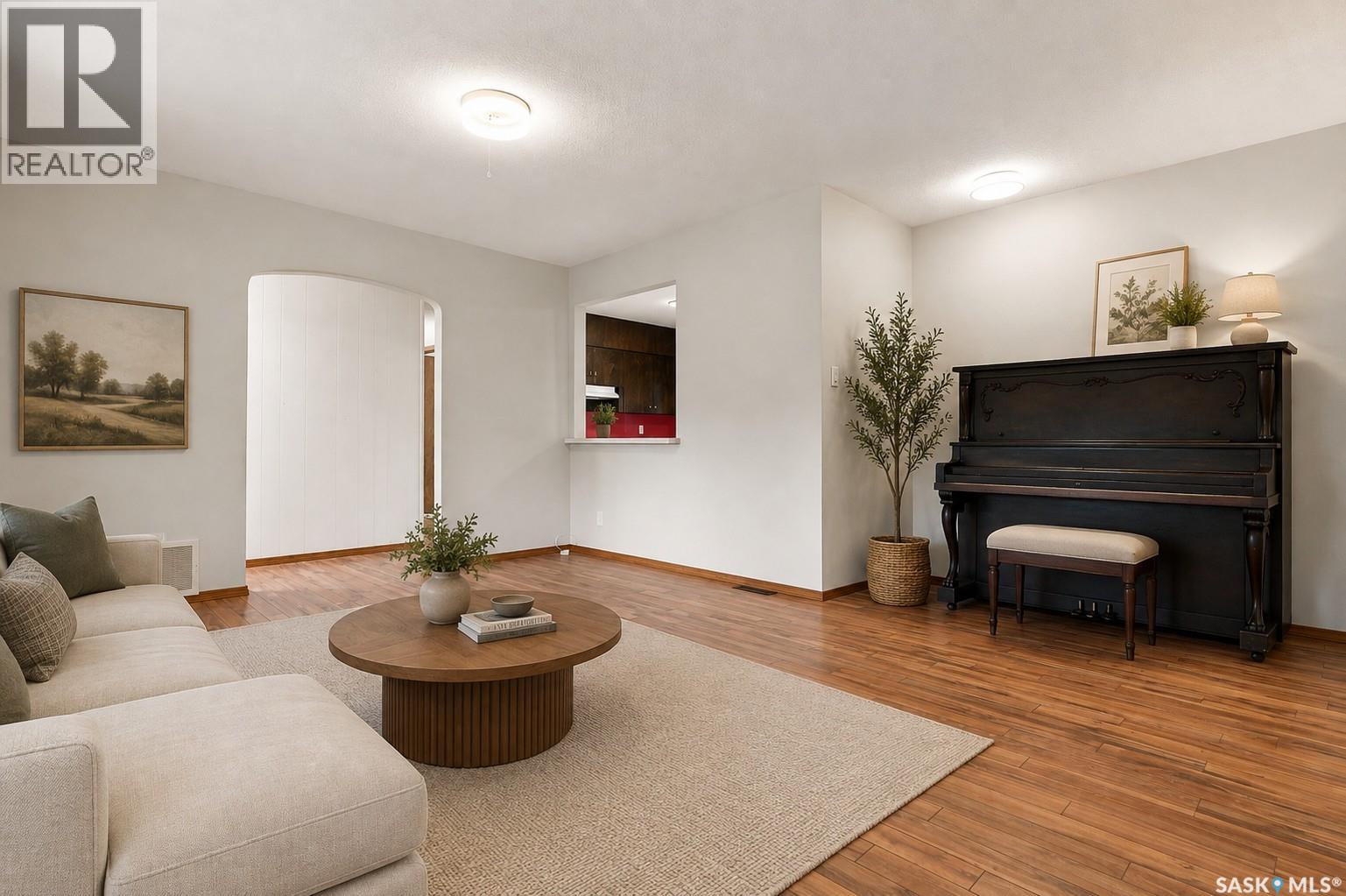 1915 Dufferin Avenue, Saskatoon, Saskatchewan  S7J 1B6 - Photo 8 - SK046917