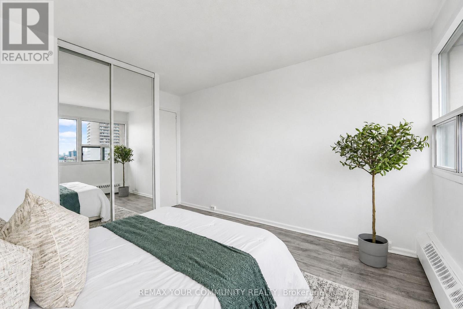 1105 - 100 Leeward Glenway, Toronto, Ontario M3C 2Z1 - Photo 14 - C13728034