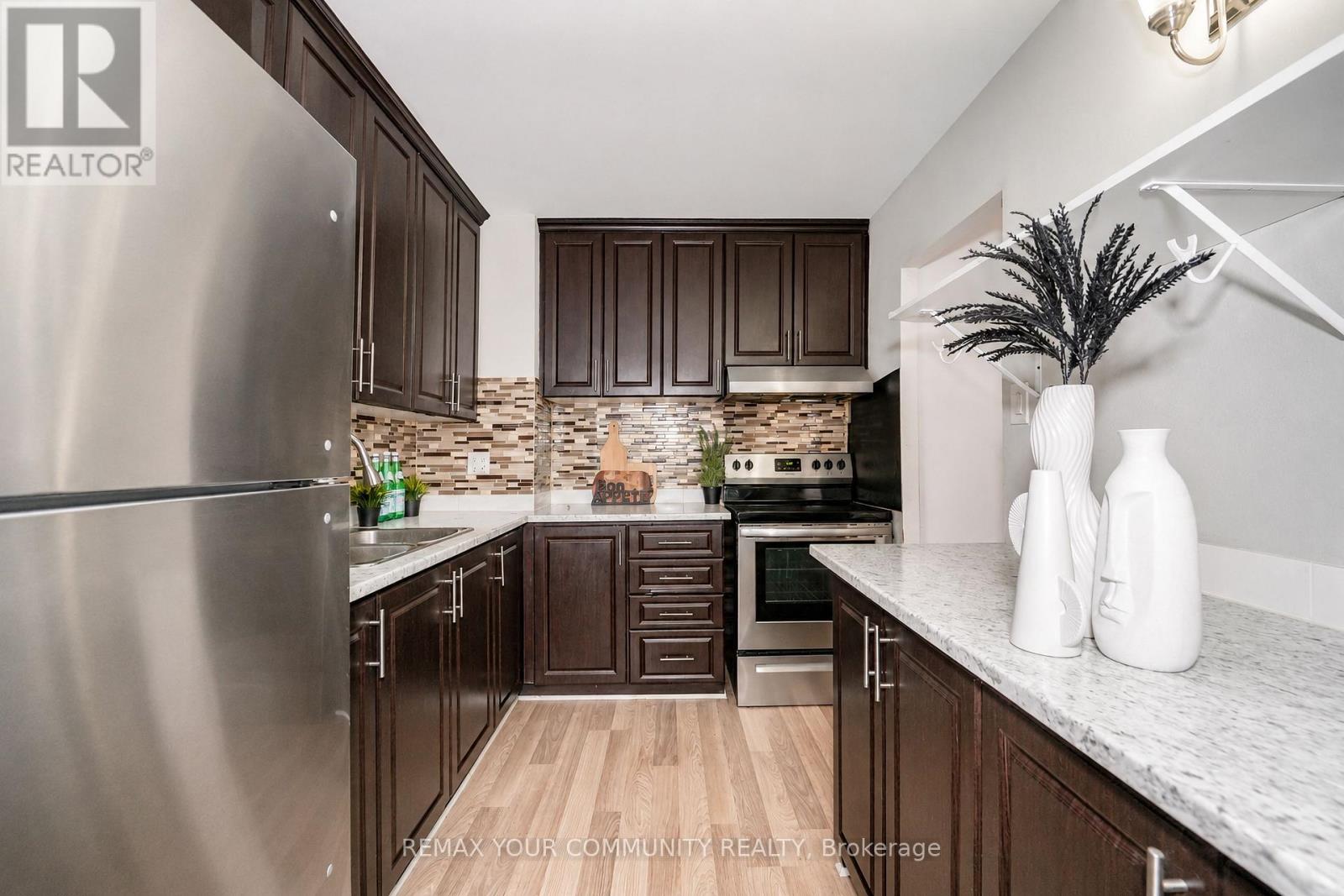 1105 - 100 Leeward Glenway, Toronto, Ontario M3C 2Z1 - Photo 8 - C13728034