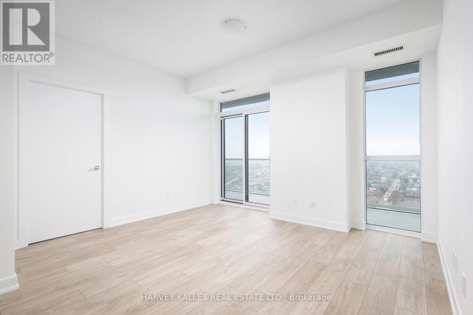 2008 - 251 Manitoba Street, Toronto, Ontario  M8Y 0C7 - Photo 5 - W13728128