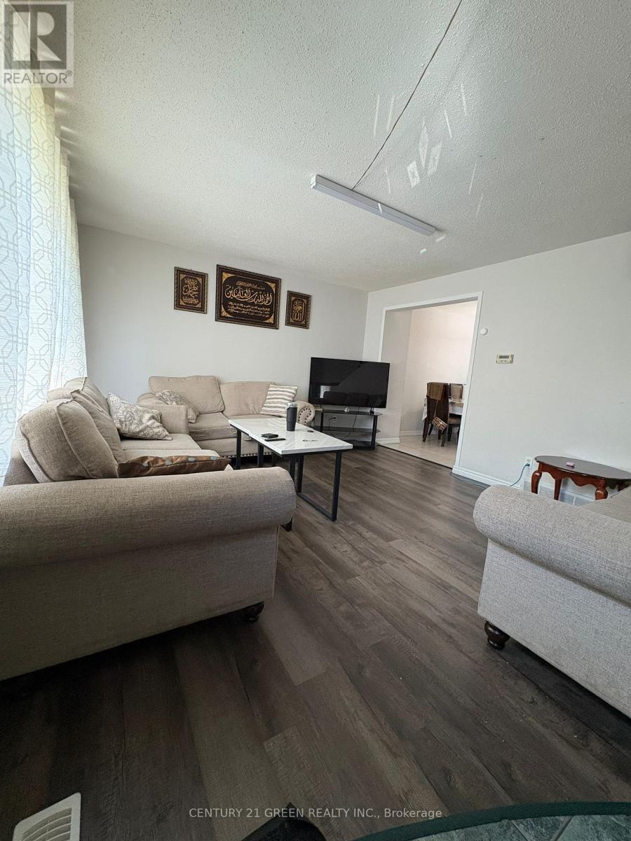 Main & 2nd - 32 Elvira Crescent, London South, Ontario  N6E 2P4 - Photo 2 - X13636560