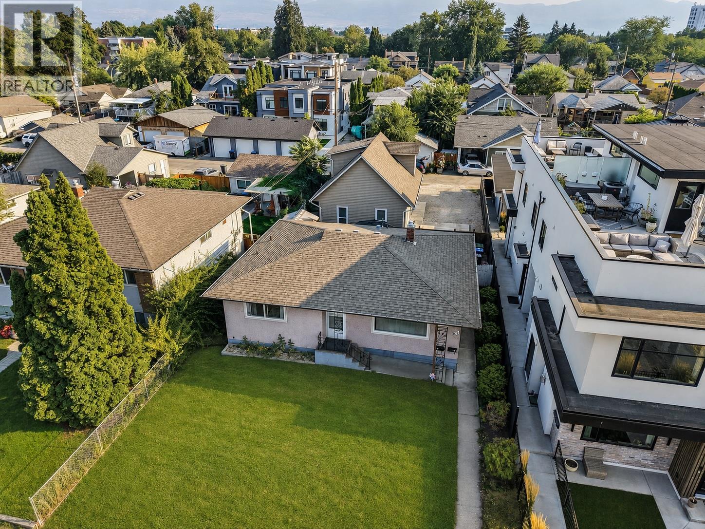 811 Martin Avenue, Kelowna, British Columbia