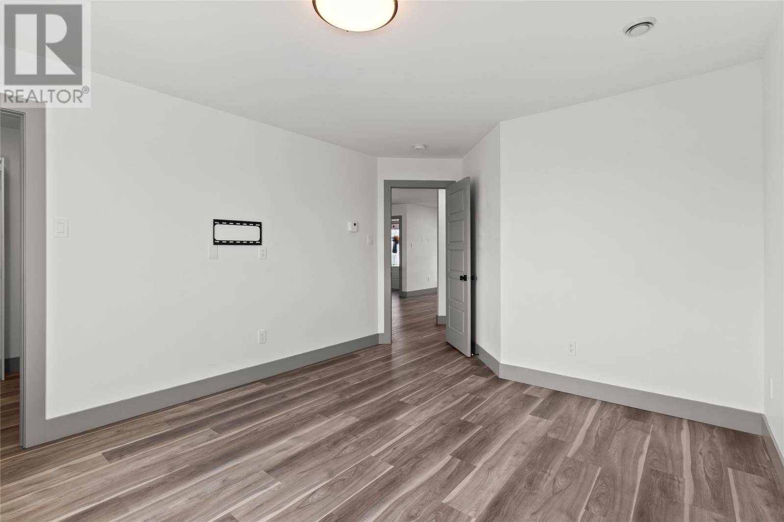 24 Mercury Drive, Paradise — photo 14
