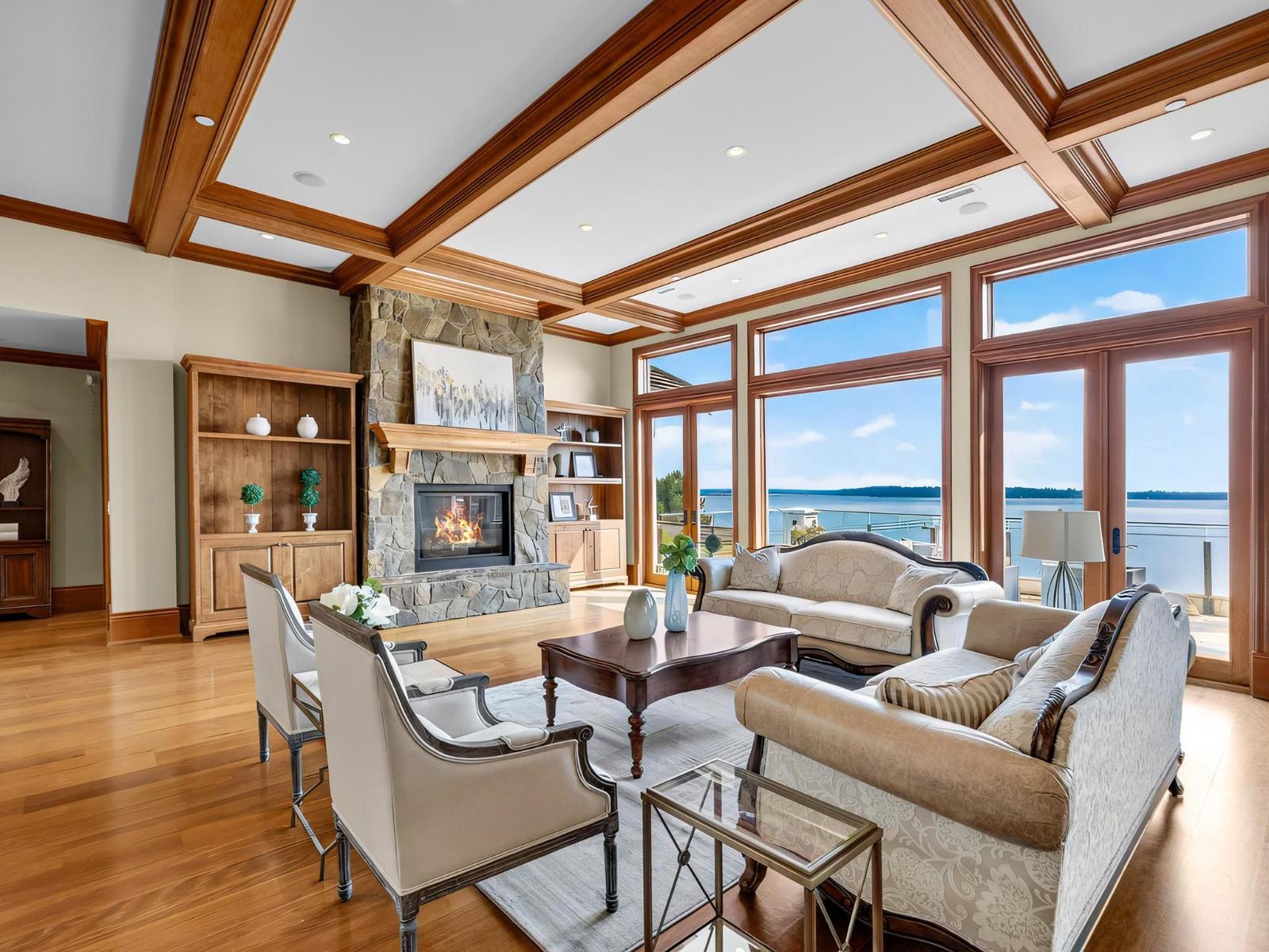 14334 Sunset Drive, White Rock, British Columbia  V4B 2V5 - Photo 11 - R3145400