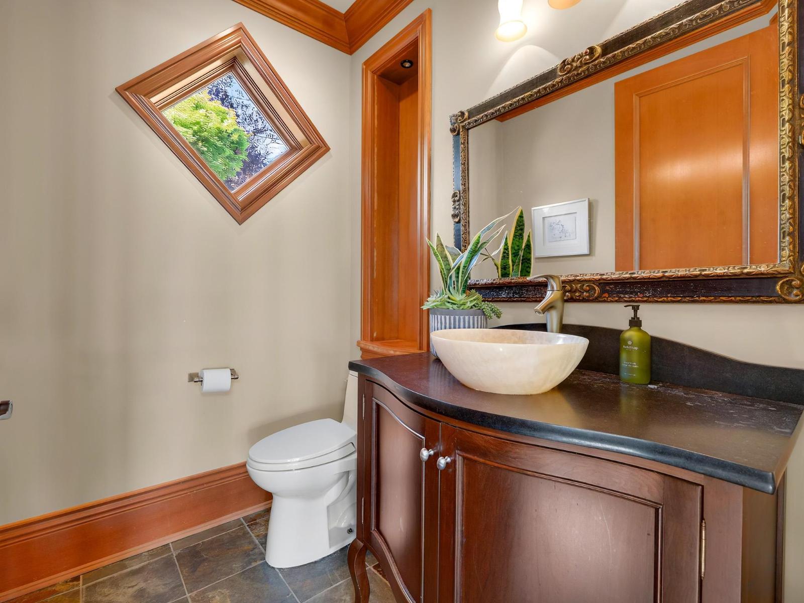 14334 Sunset Drive, White Rock, British Columbia  V4B 2V5 - Photo 10 - R3145400