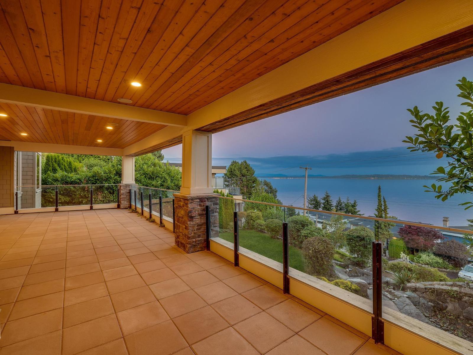 14334 Sunset Drive, White Rock, British Columbia  V4B 2V5 - Photo 37 - R3145400
