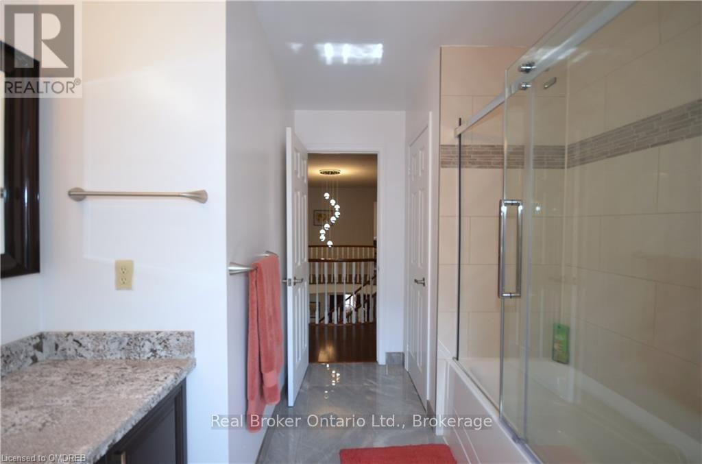 1609 Pilgrims Way, Oakville, Ontario  L6M 2H2 - Photo 16 - W13728164