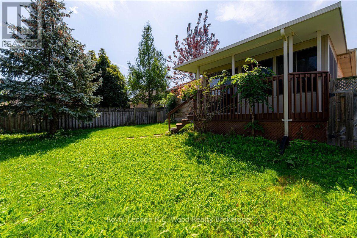 2 Oriole Crescent, Woodstock, Ontario  N4T 1T1 - Photo 6 - X13728190
