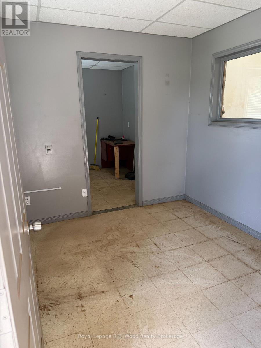 C - 102 Spruce Street, Tillsonburg, Ontario  N4G 5V3 - Photo 3 - X13728266