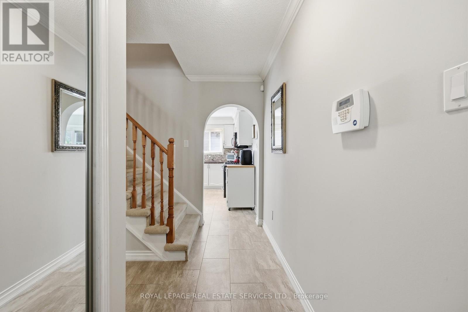 1118 Glen Valley Road, Oakville, Ontario  L6M 3K8 - Photo 13 - W13207850