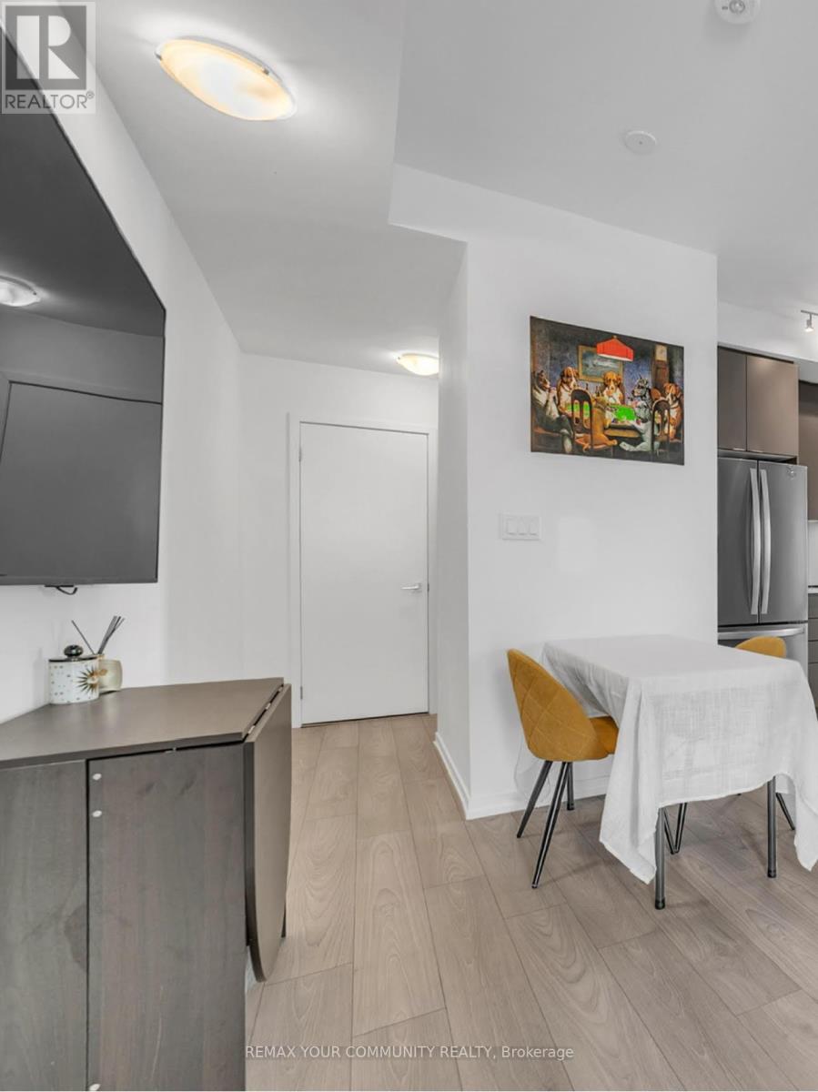 191 - 2-20 Lytham Green Circle, Newmarket, Ontario  L3Y 0H3 - Photo 4 - N13574778