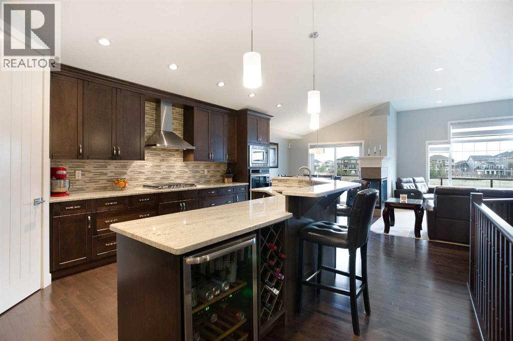 136 Rainbow Falls Glen, Chestermere, Alberta  T1X 0S5 - Photo 5 - A2338569