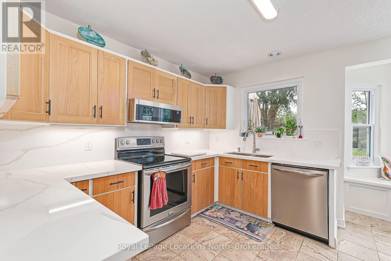 277 Christopher Street, Clearview (Stayner), Ontario  L0M 1S0 - Photo 11 - S13728264