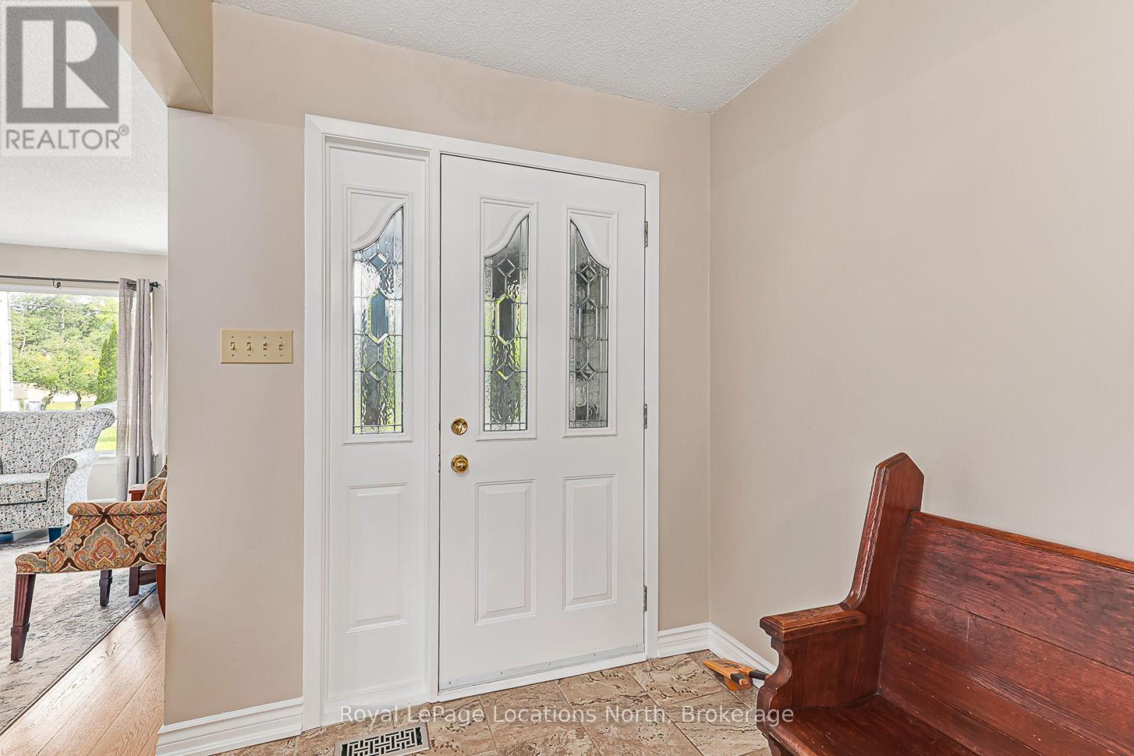277 Christopher Street, Clearview (Stayner), Ontario  L0M 1S0 - Photo 6 - S13728264