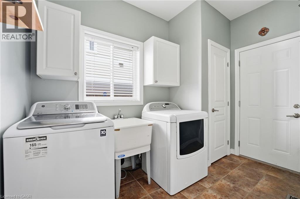 4896 Alexandra Avenue, Beamsville, Ontario  L3J 1M1 - Photo 17 - 40859492