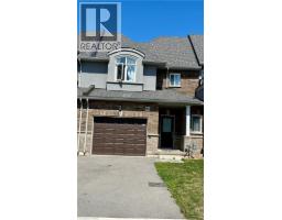 91 PINOT Crescent, Hamilton, Ontario