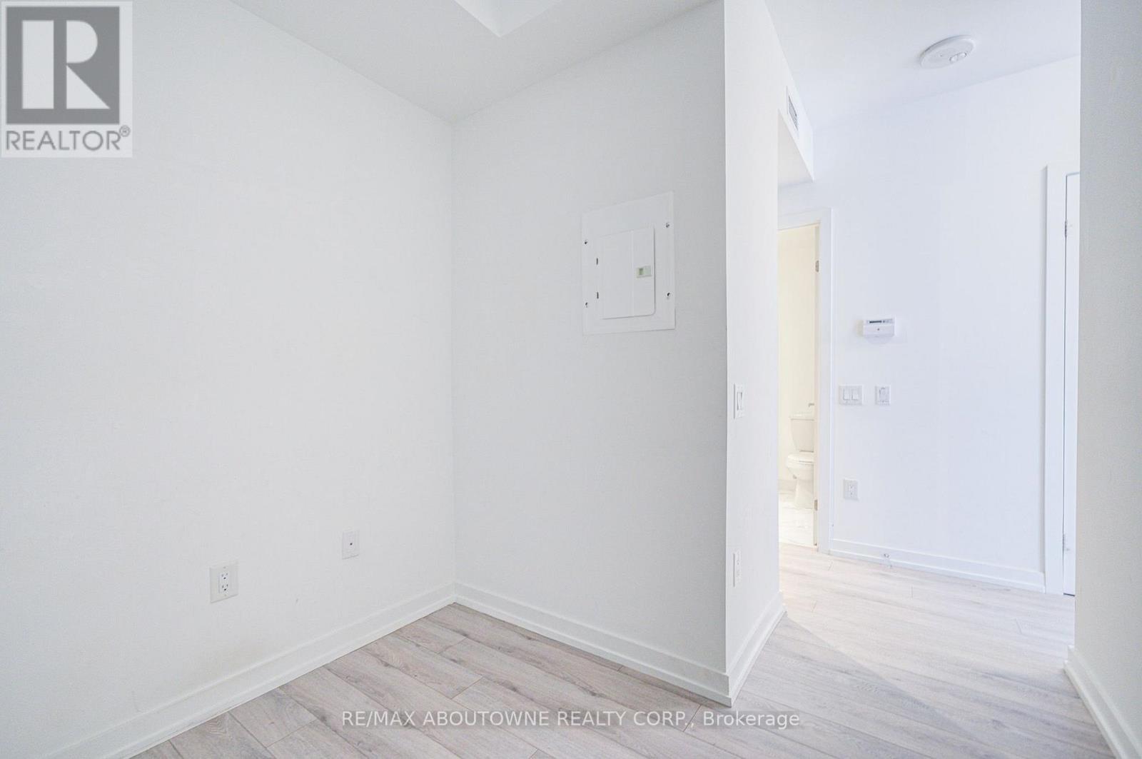 2905 - 77 Shuter Street, Toronto, Ontario  M5B 1B2 - Photo 18 - C13728158