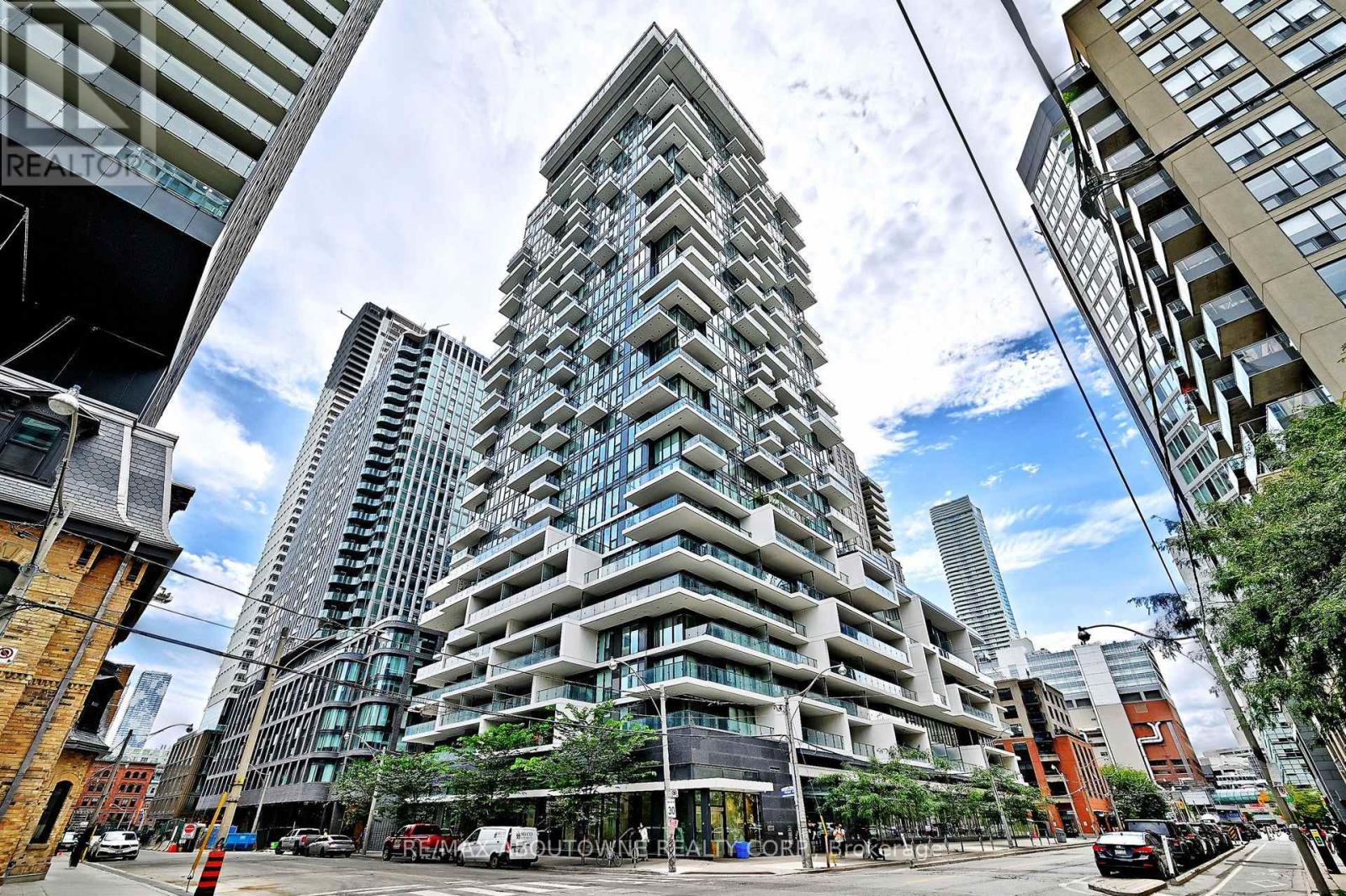 2905 - 77 Shuter Street, Toronto, Ontario  M5B 1B2 - Photo 2 - C13728158
