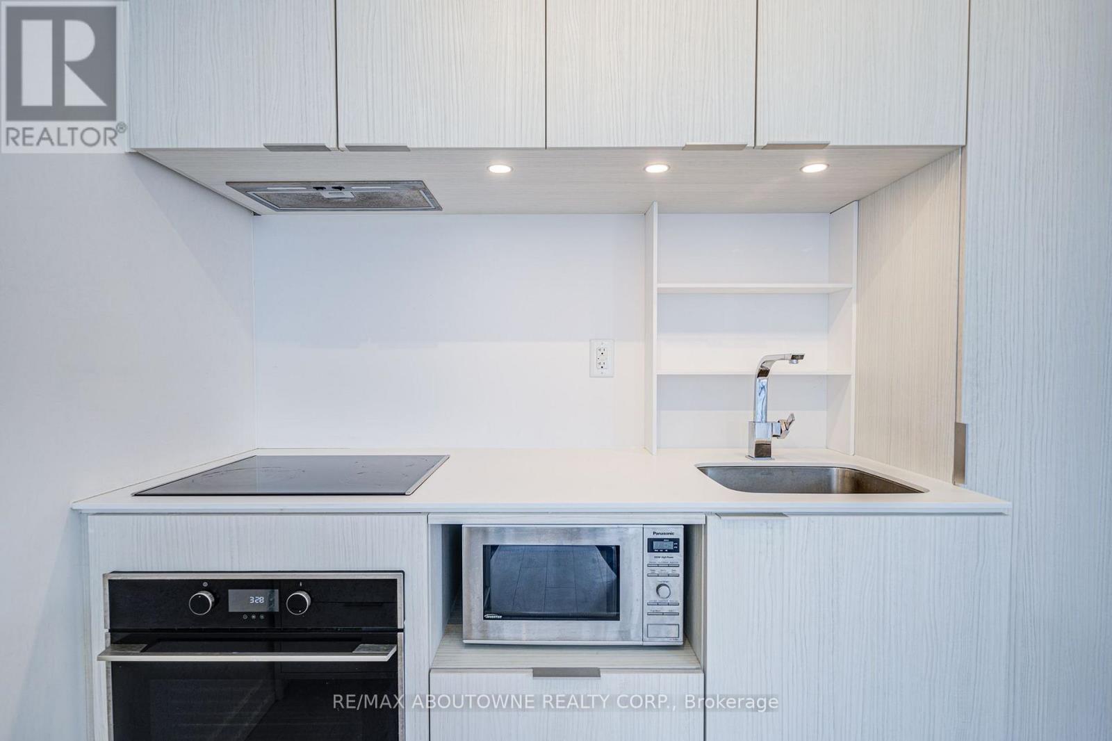 2905 - 77 Shuter Street, Toronto, Ontario  M5B 1B2 - Photo 24 - C13728158