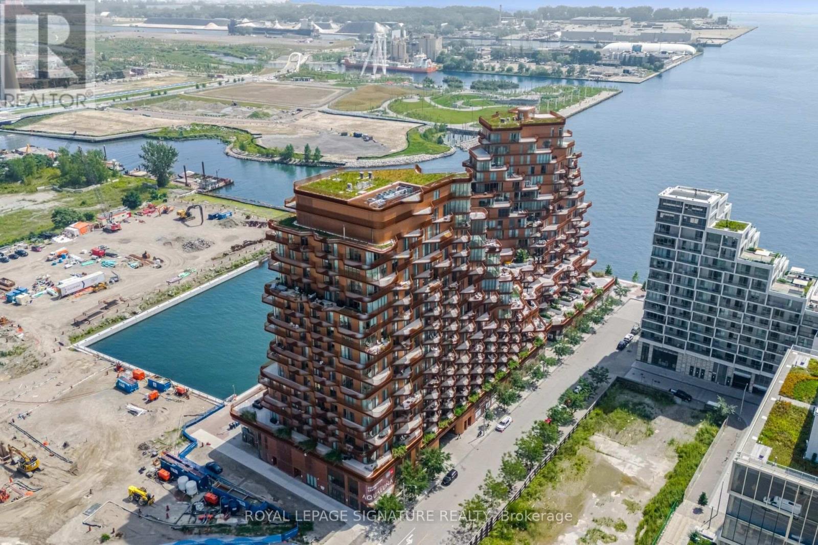 411 - 155 Merchant's Wharf Street W, Toronto, Ontario  M5A 0Y4 - Photo 2 - C13728194