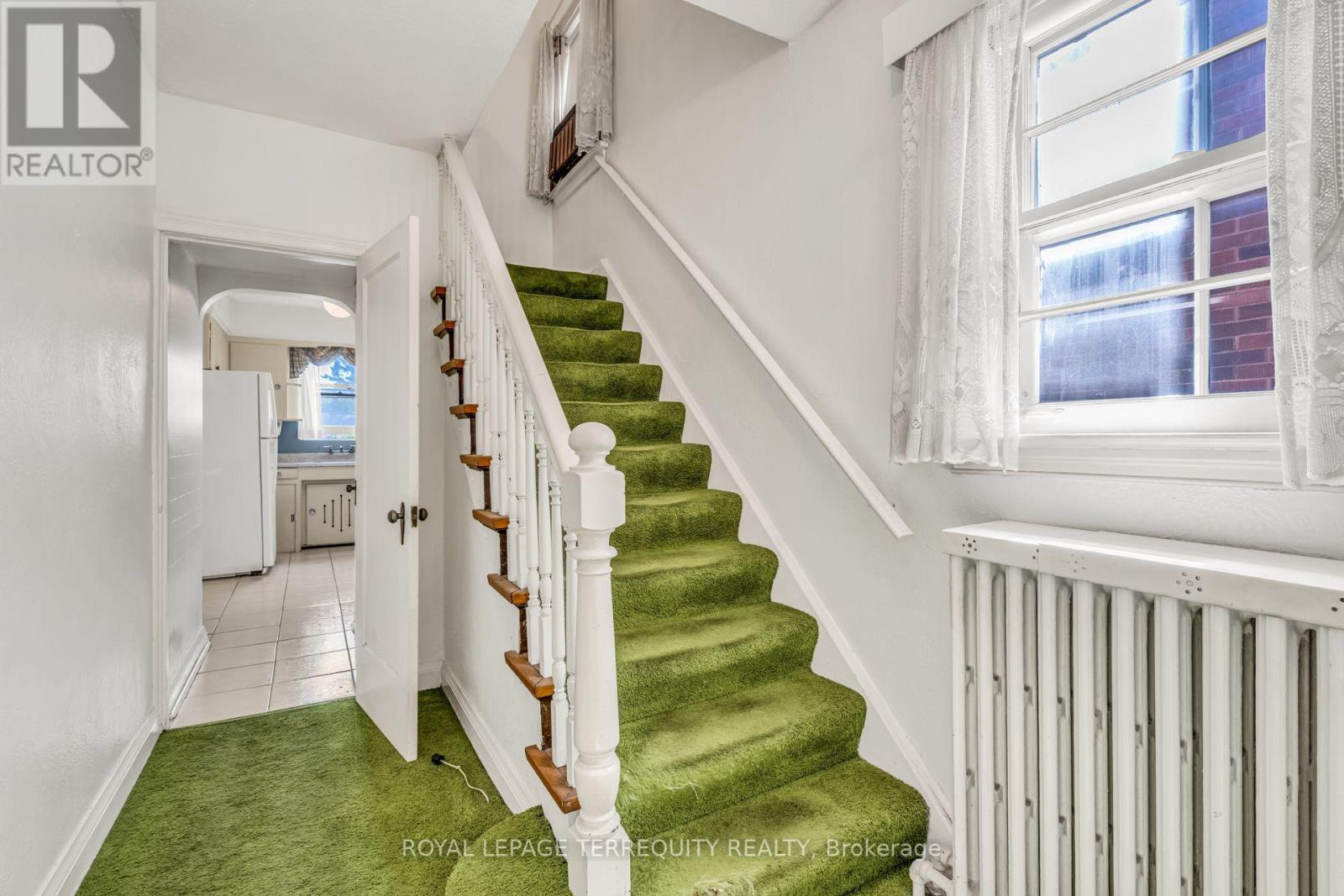 391 Sutherland Drive, Toronto, Ontario  M4G 1K1 - Photo 15 - C13728200