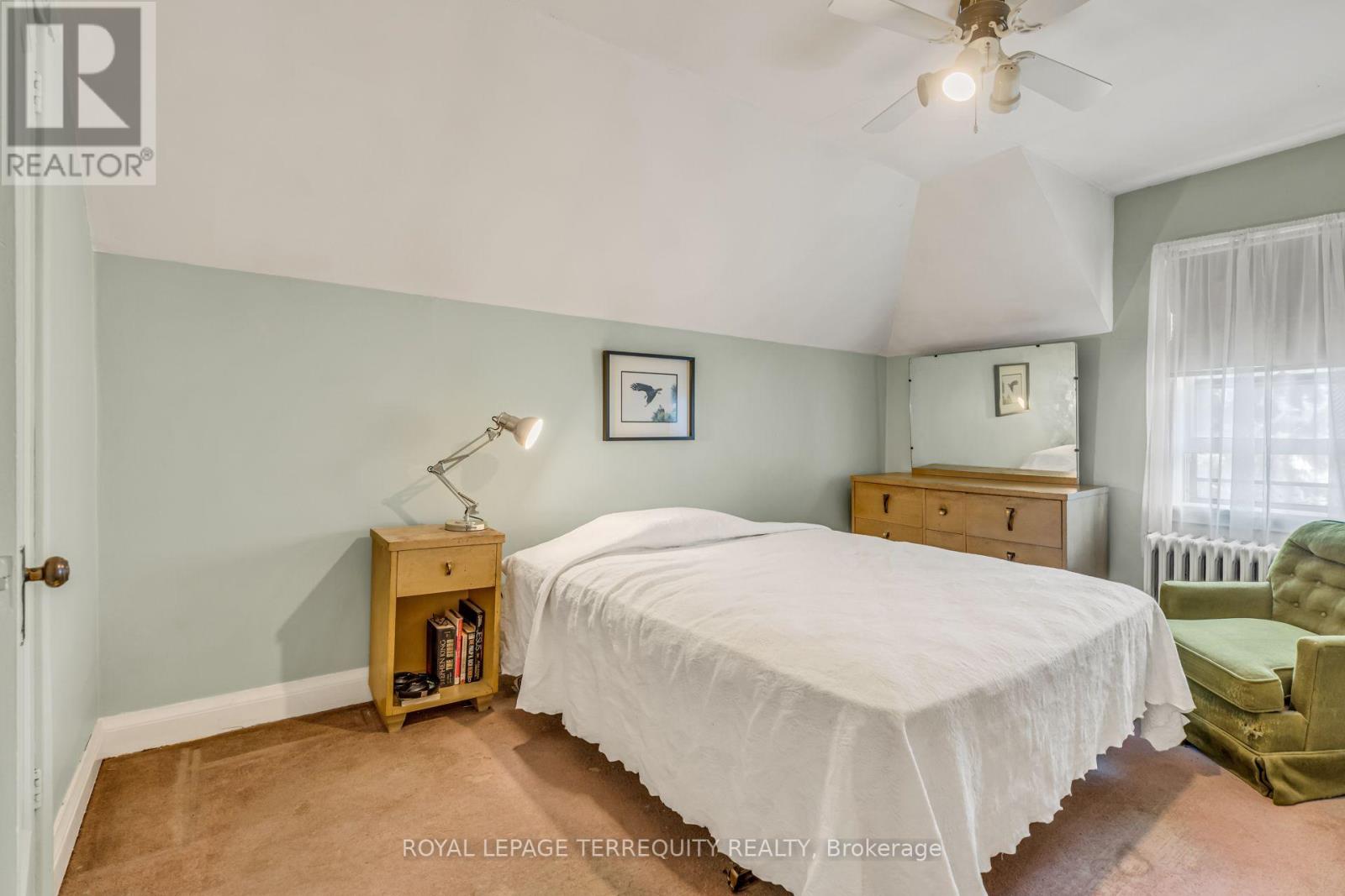 391 Sutherland Drive, Toronto, Ontario  M4G 1K1 - Photo 19 - C13728200