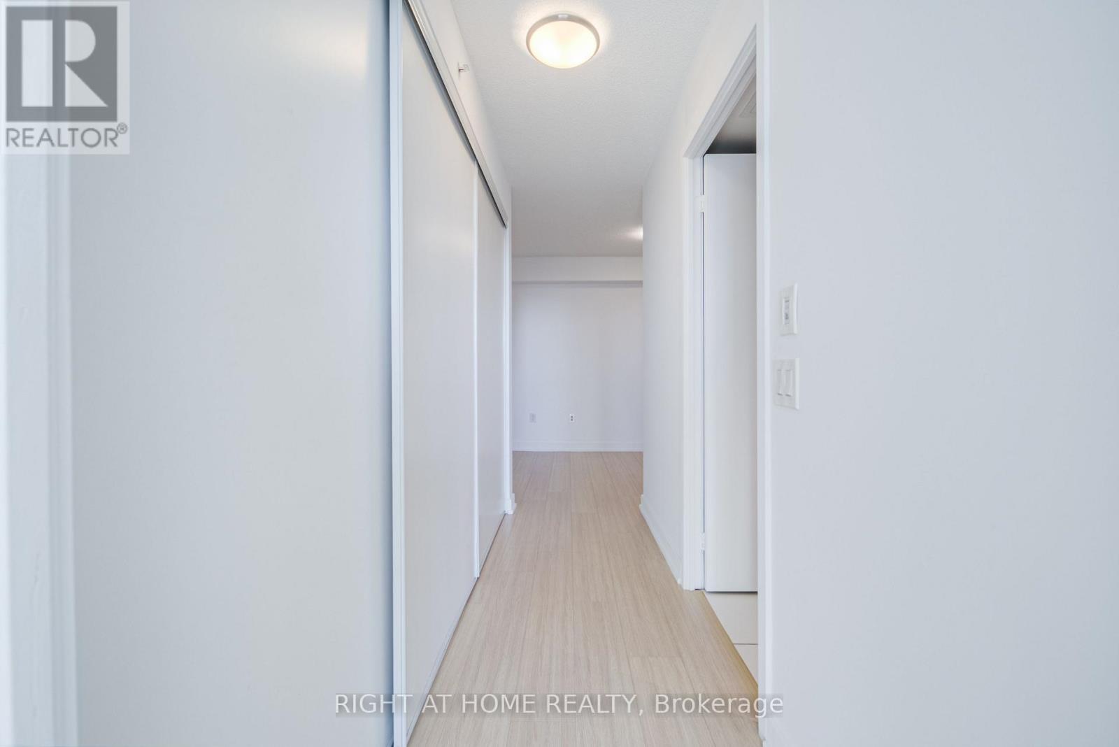 902 - 85 Queens Wharf Road, Toronto, Ontario  M5V 0J9 - Photo 13 - C13728248