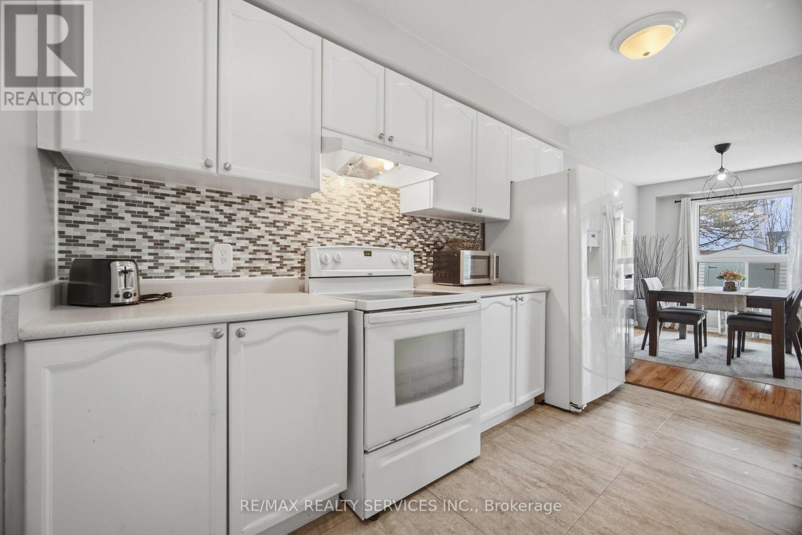 59 Fry Crescent, Clarington, Ontario  L1C 4Y3 - Photo 5 - E13728186