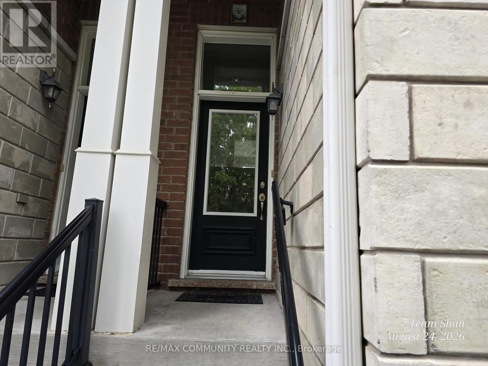 49 Ferguson Street, Toronto, Ontario  M1L 0C9 - Photo 4 - E13728286
