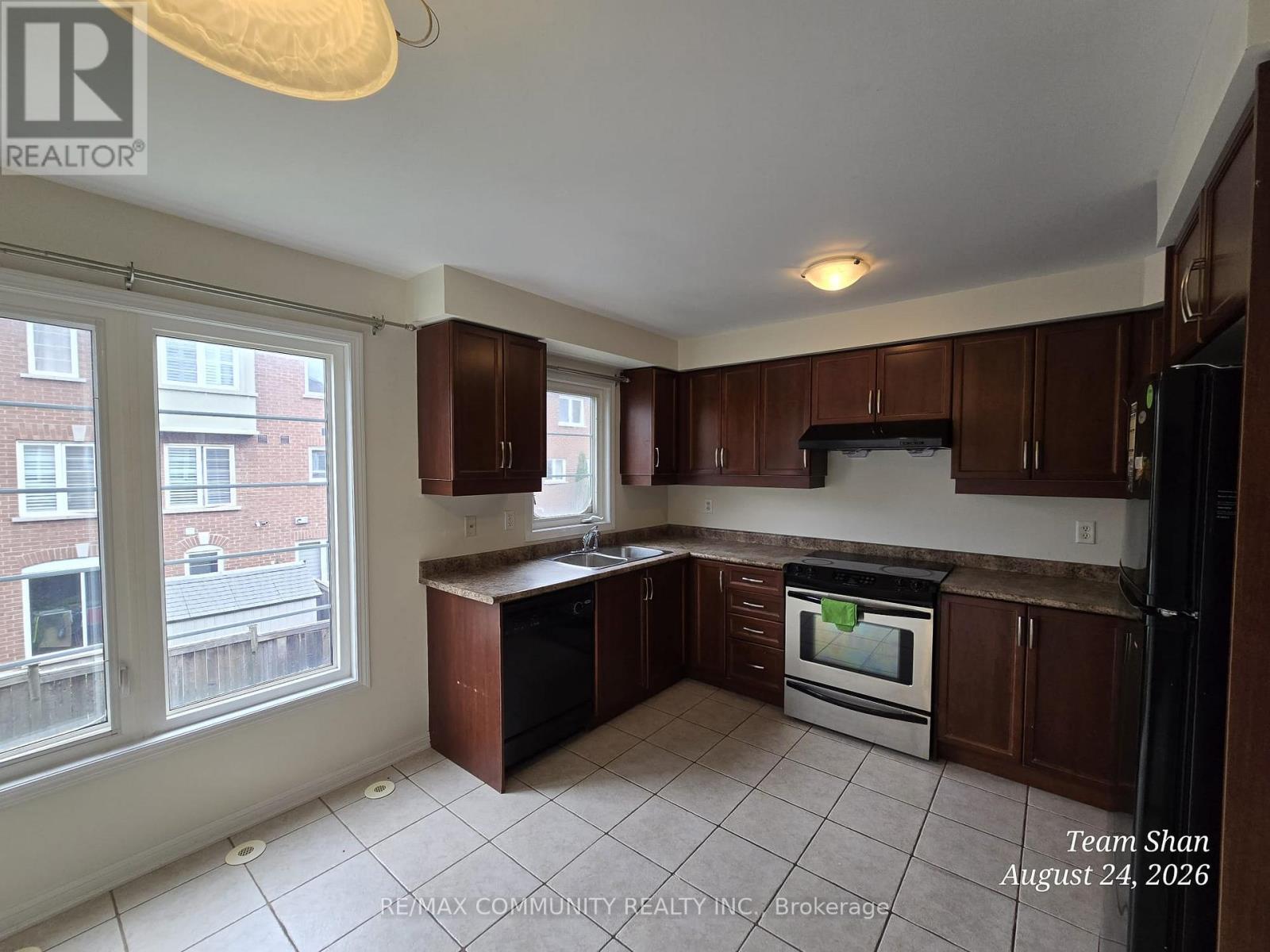 49 Ferguson Street, Toronto, Ontario  M1L 0C9 - Photo 9 - E13728286