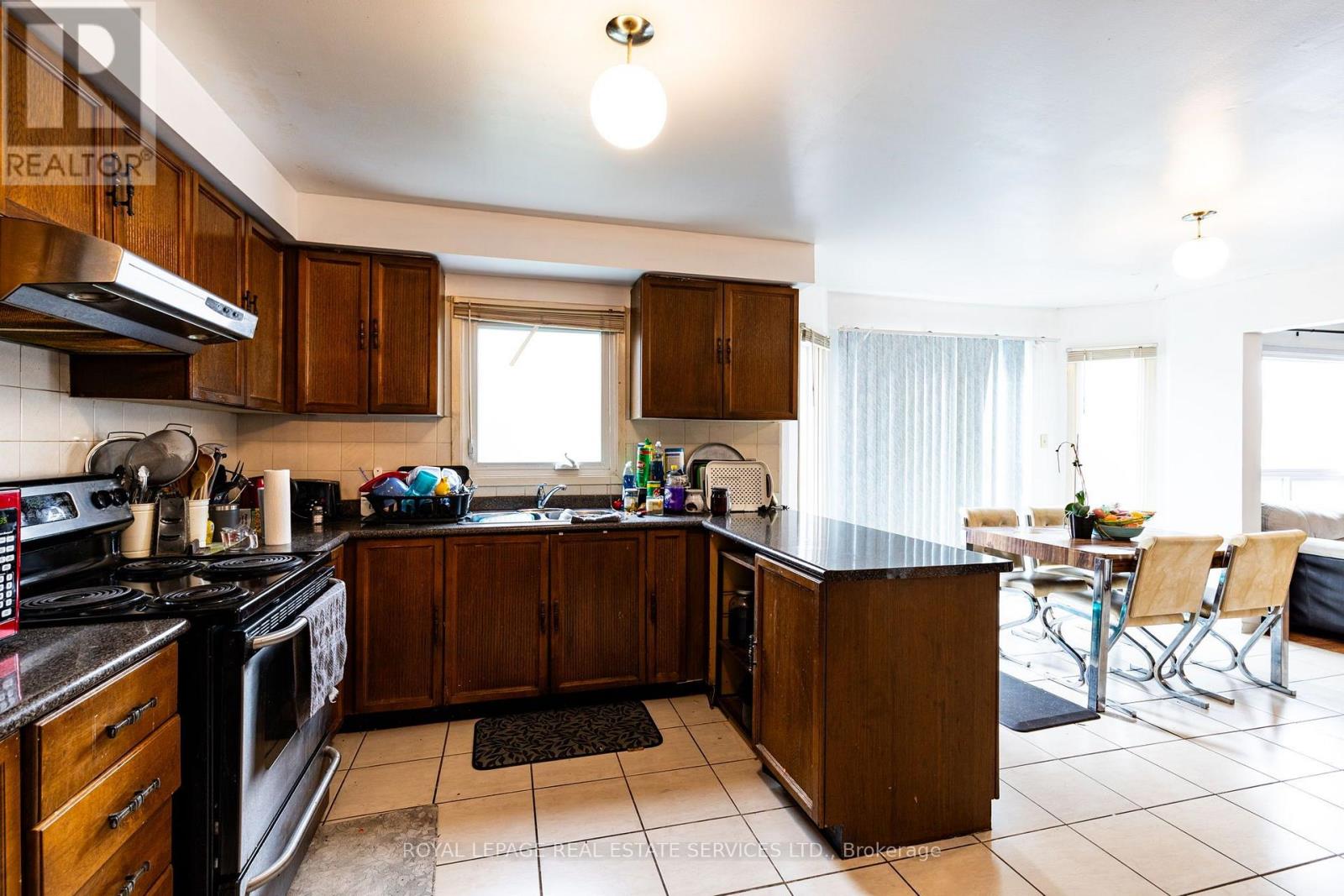97 Morningview Trail, Toronto, Ontario  M1B 5B2 - Photo 9 - E13728310
