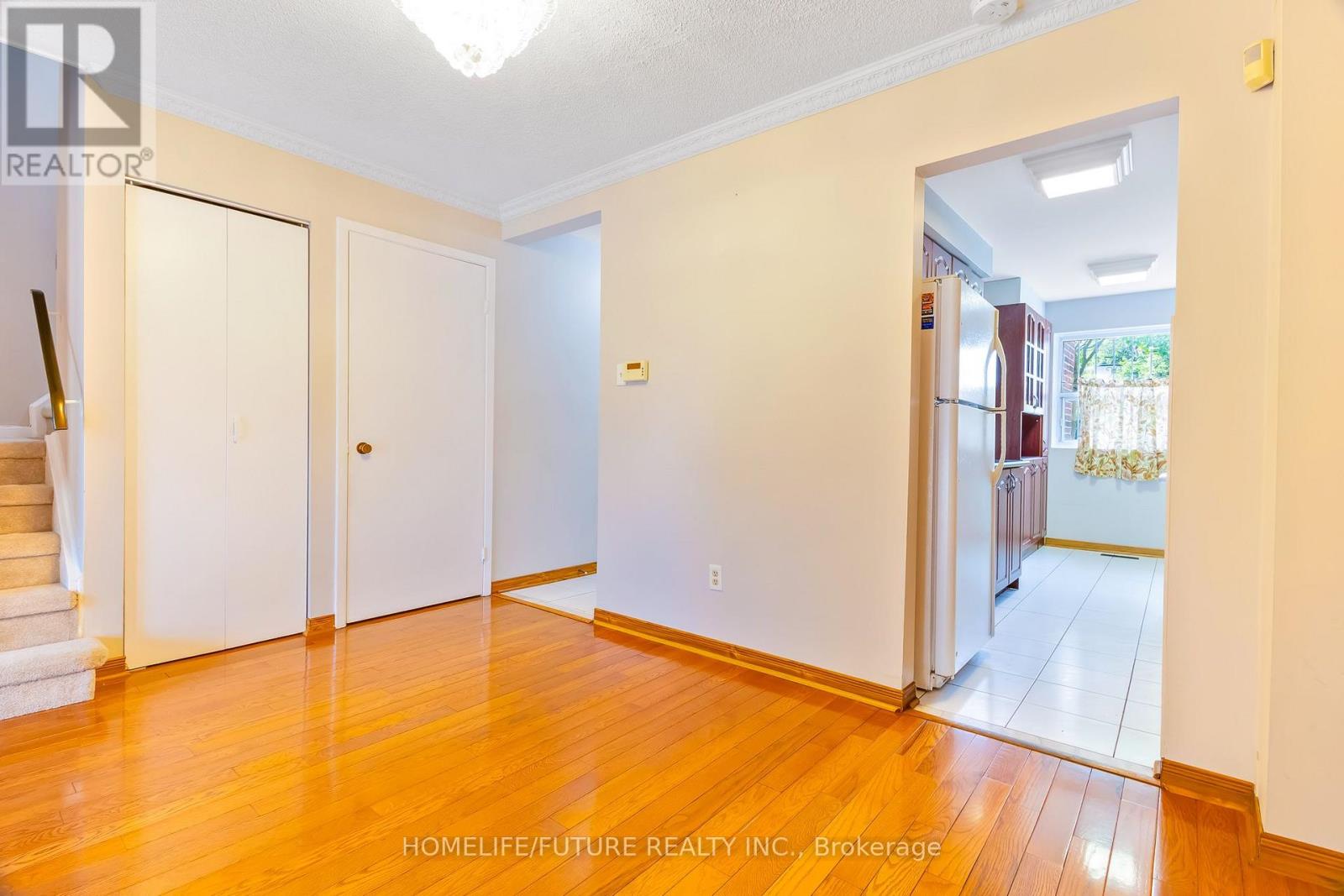 174 - 124 Dusay Place, Toronto, Ontario  M1W 2N2 - Photo 5 - E13728328