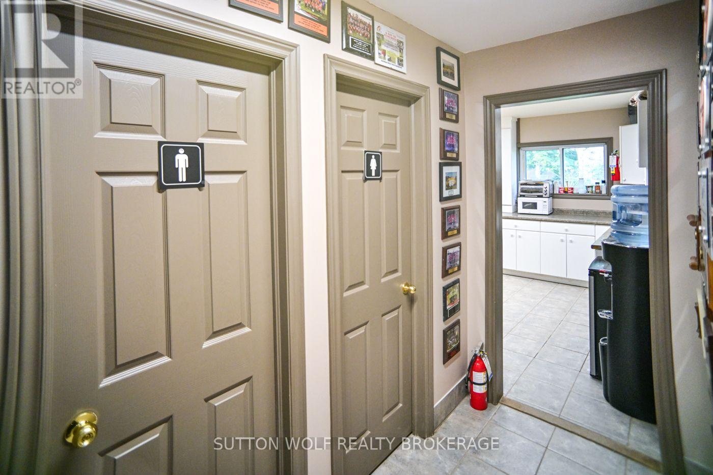 2234 Egremont Drive, Adelaide Metcalfe, Ontario  N7G 3H6 - Photo 20 - X13728212