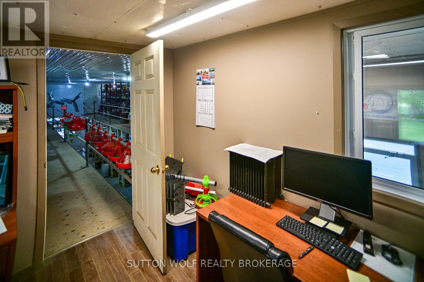 2234 Egremont Drive, Adelaide Metcalfe, Ontario  N7G 3H6 - Photo 27 - X13728212
