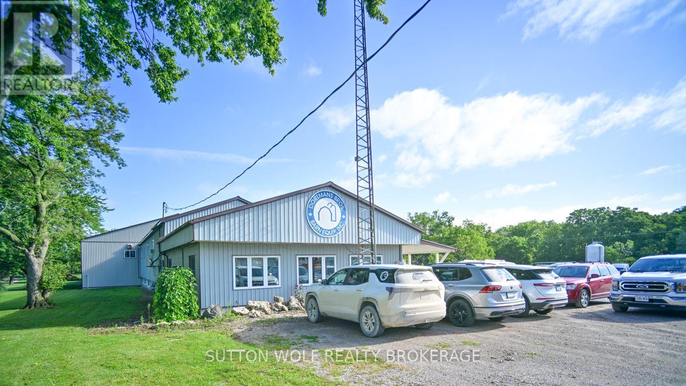 2234 Egremont Drive, Adelaide Metcalfe, Ontario  N7G 3H6 - Photo 3 - X13728212