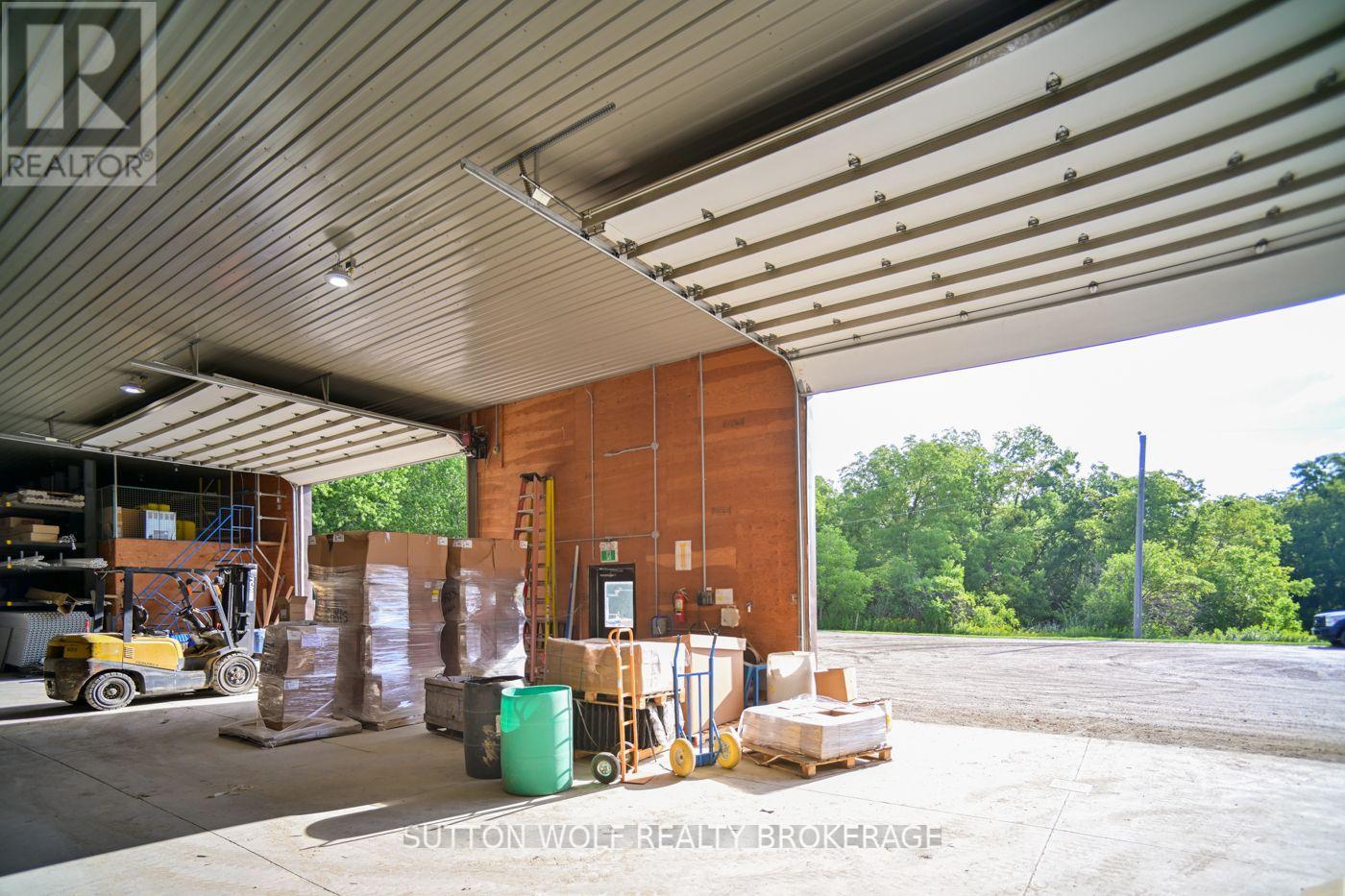 2234 Egremont Drive, Adelaide Metcalfe, Ontario  N7G 3H6 - Photo 40 - X13728212