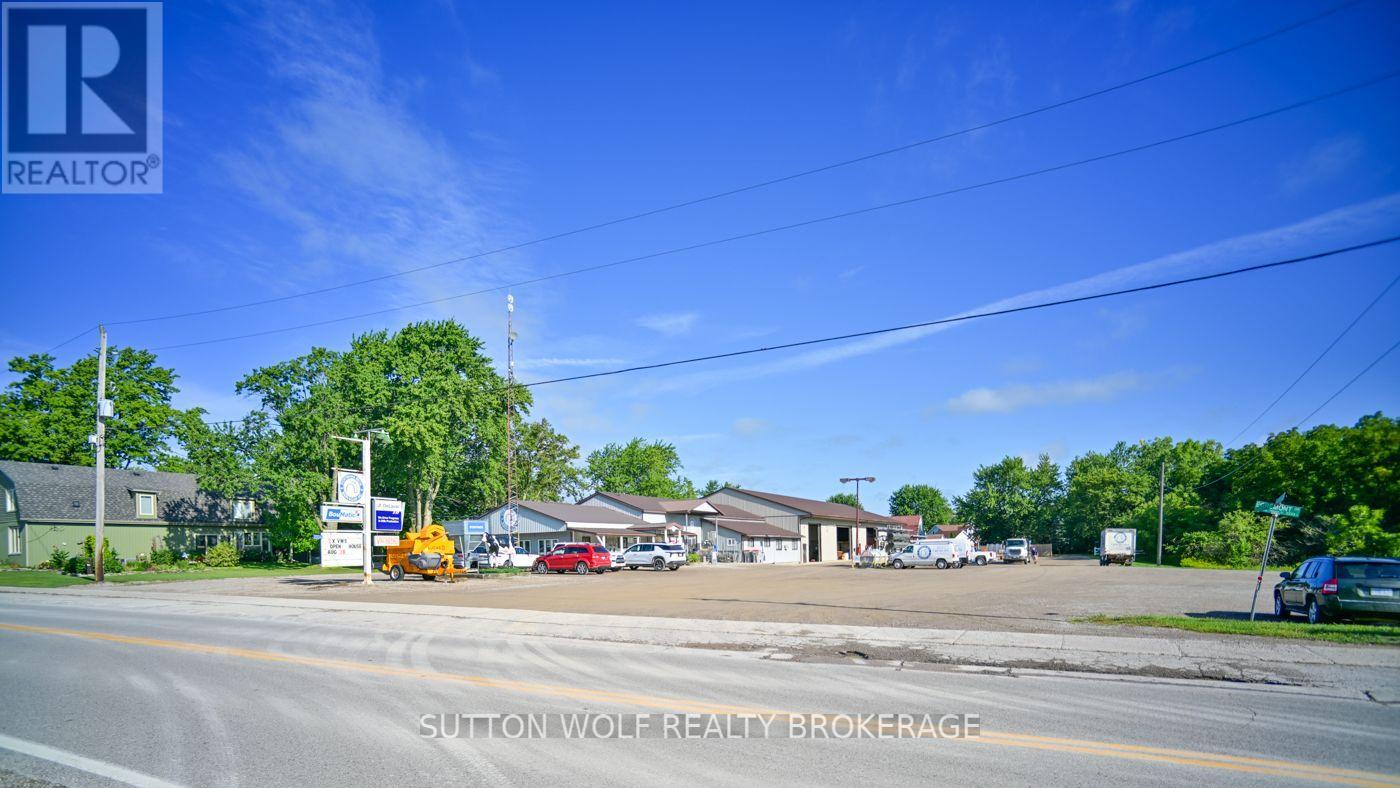 2234 Egremont Drive, Adelaide Metcalfe, Ontario  N7G 3H6 - Photo 7 - X13728212