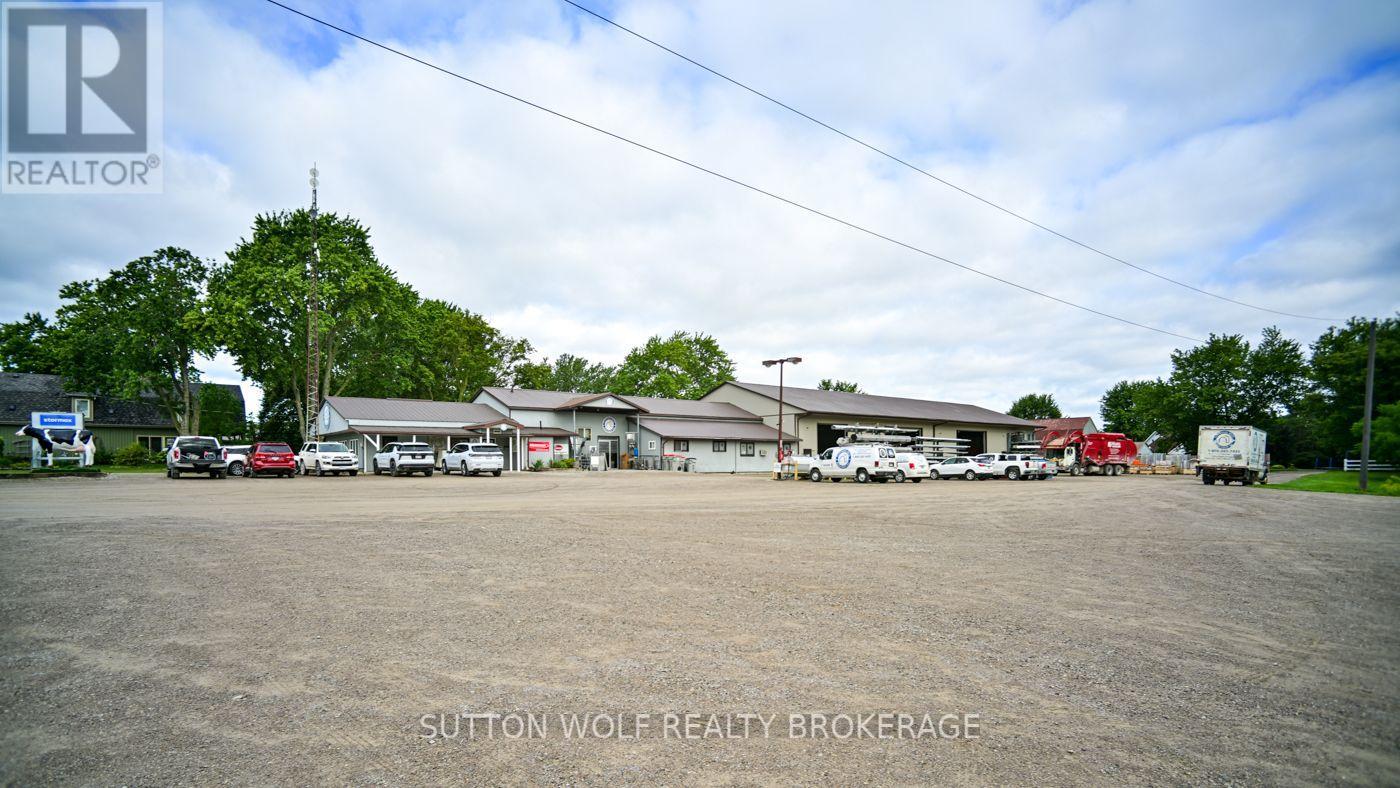2234 Egremont Drive, Adelaide Metcalfe, Ontario  N7G 3H6 - Photo 8 - X13728212