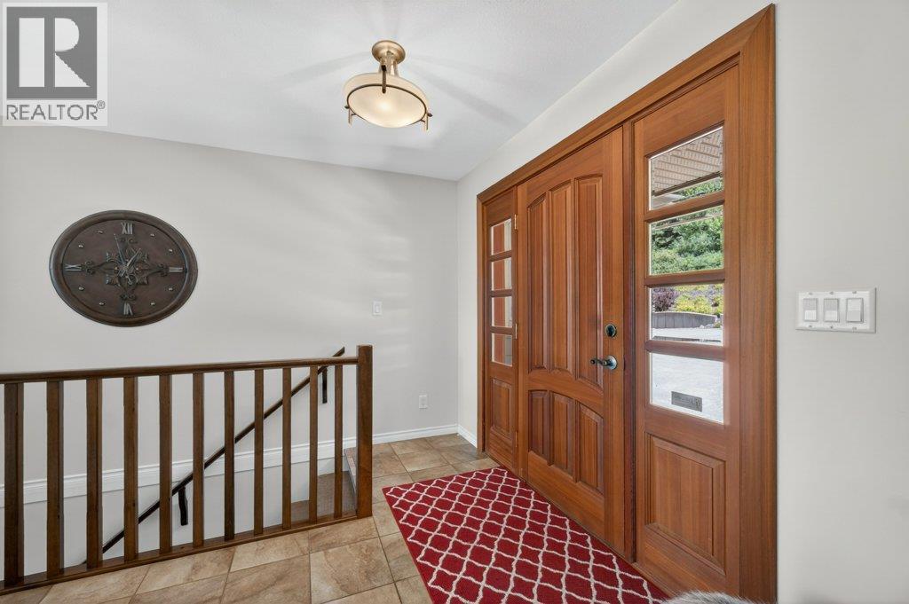 1581 20 Street NE Unit# 2, Salmon Arm, British Columbia  V1E 0A7 - Photo 6 - 10388836