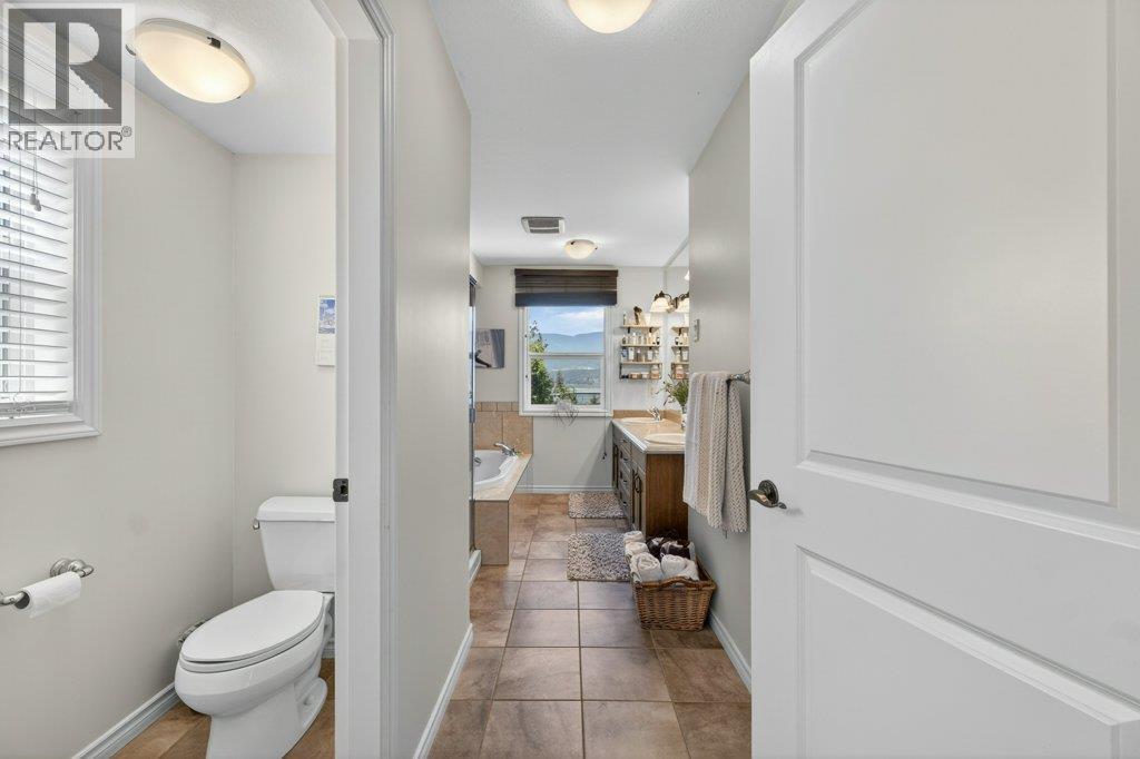 1581 20 Street NE Unit# 2, Salmon Arm, British Columbia  V1E 0A7 - Photo 36 - 10388836