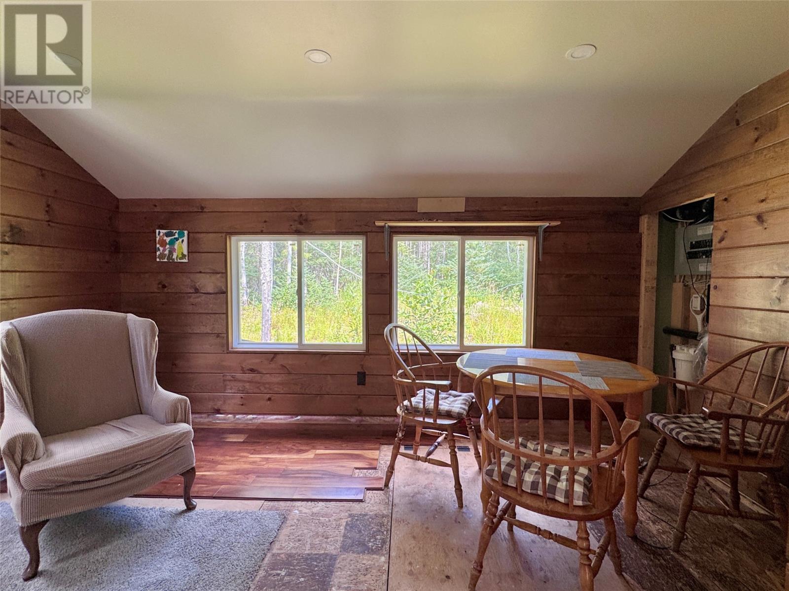 9 Midway Cabins Road, Howley — photo 13