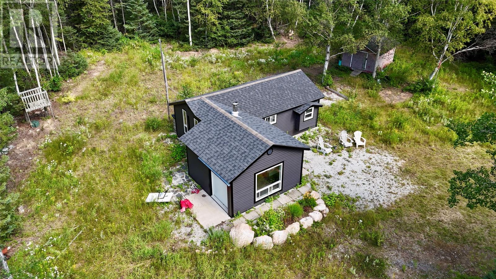 9 Midway Cabins Road, Howley — photo 2