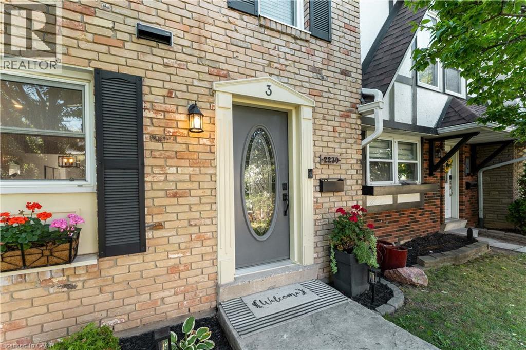 2230 Upper Middle Road Unit# 3, Burlington, Ontario  L7P 2Z9 - Photo 2 - 40859505