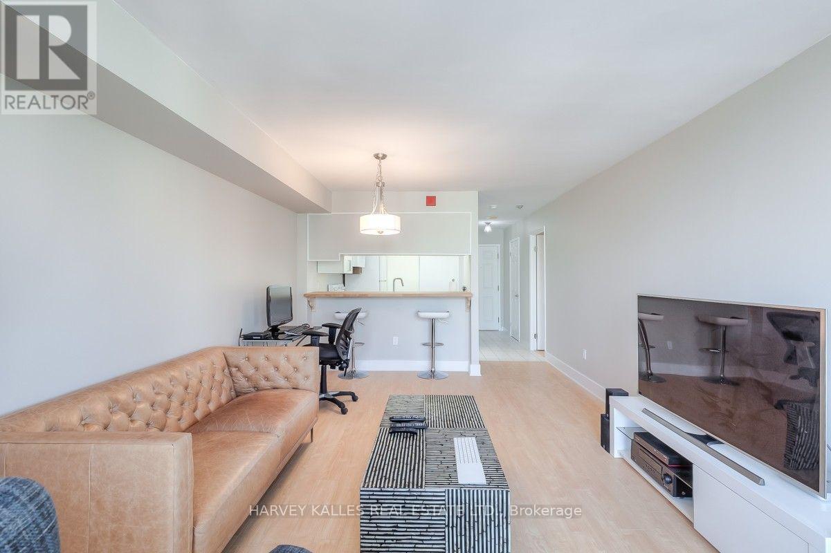 710 - 175 Cedar Avenue, Richmond Hill, Ontario  L4C 9V3 - Photo 2 - N13728240