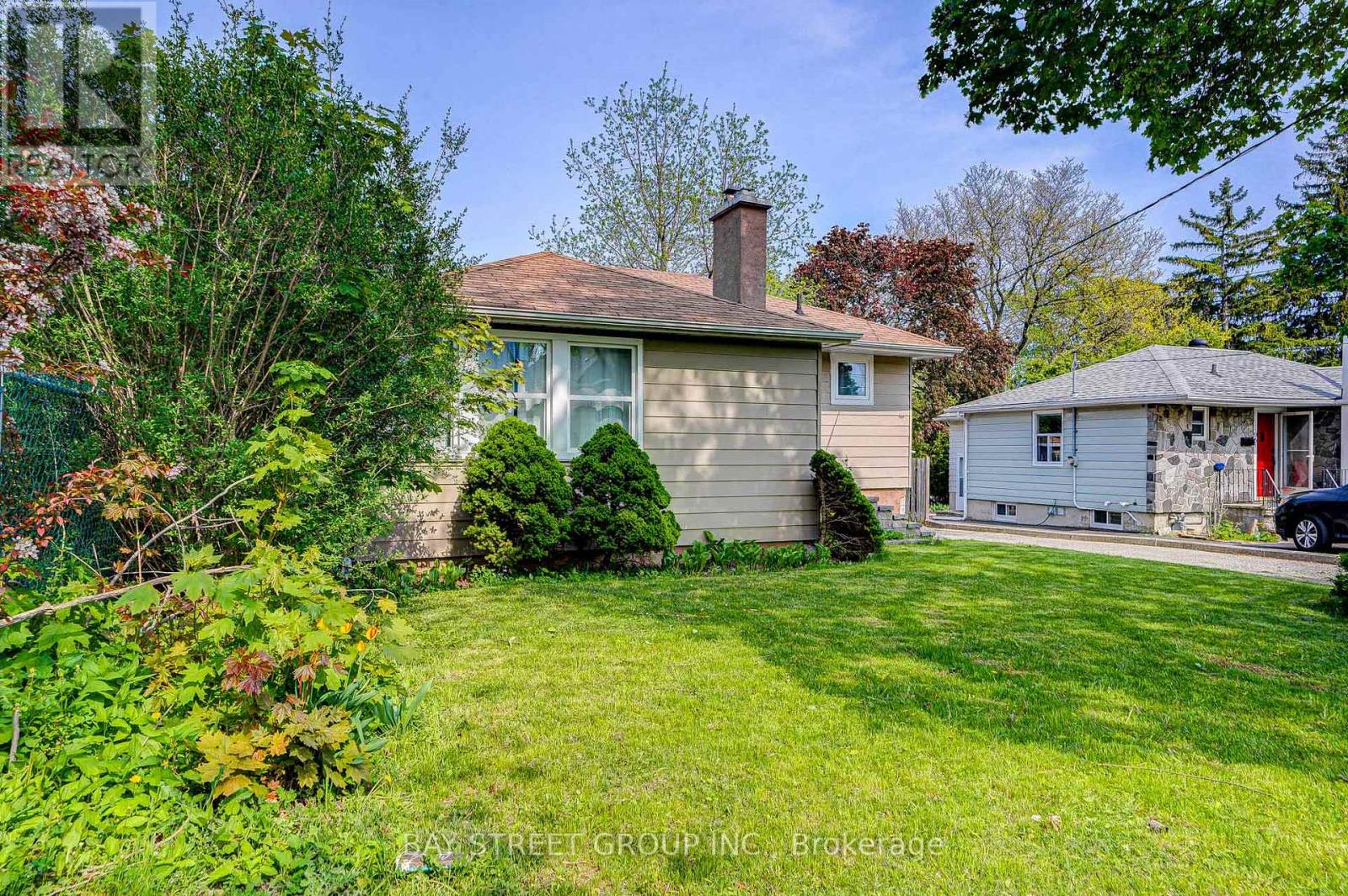 161 Church Street S, Richmond Hill, Ontario  L4C 1W5 - Photo 1 - N13728322