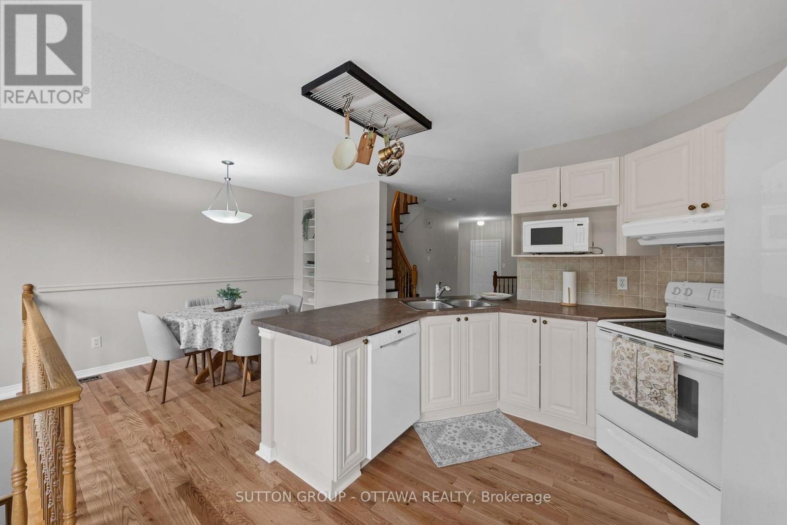52 Windcrest Court, Ottawa, Ontario  K2T 1B5 - Photo 12 - X13728252
