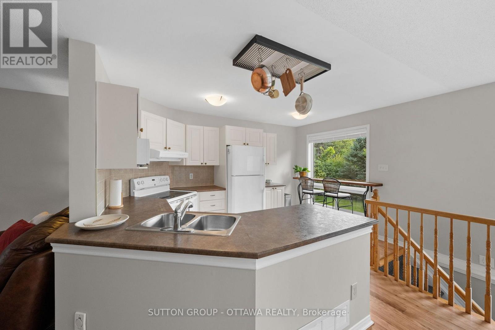 52 Windcrest Court, Ottawa, Ontario  K2T 1B5 - Photo 9 - X13728252