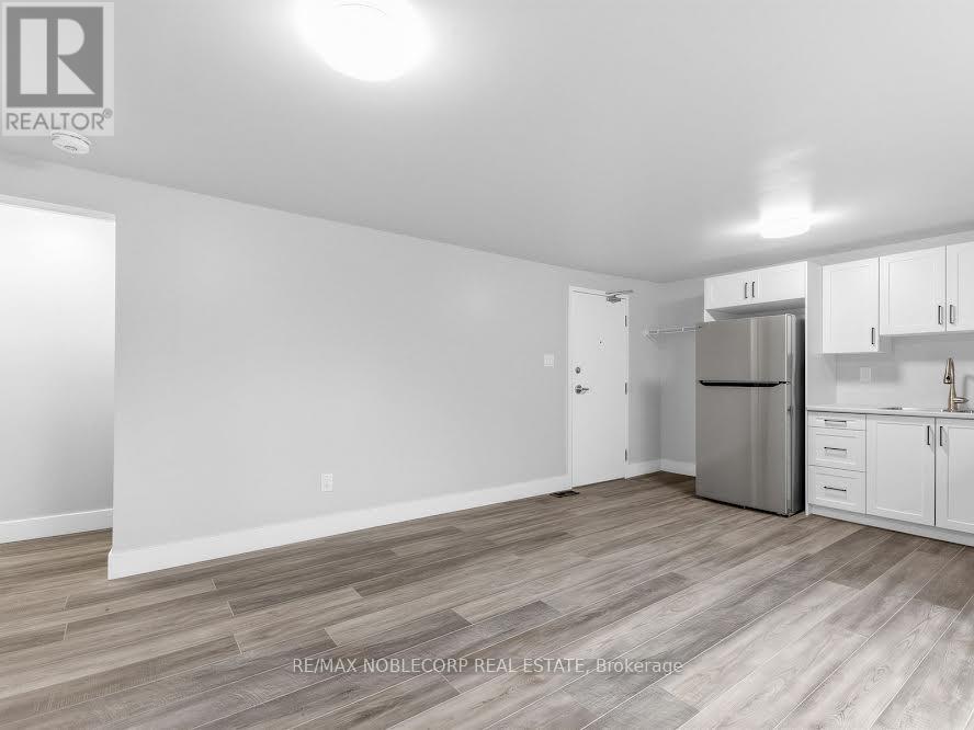 Lower - 59 Scott Crescent, Barrie, Ontario  L4N 4W2 - Photo 1 - S13728196