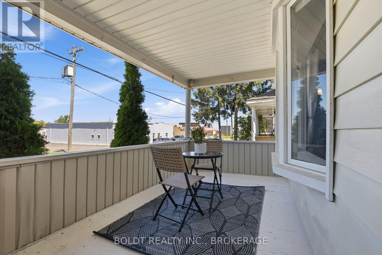 54 Eastchester Avenue, St. Catharines, Ontario  L2P 2Y4 - Photo 2 - X13728188
