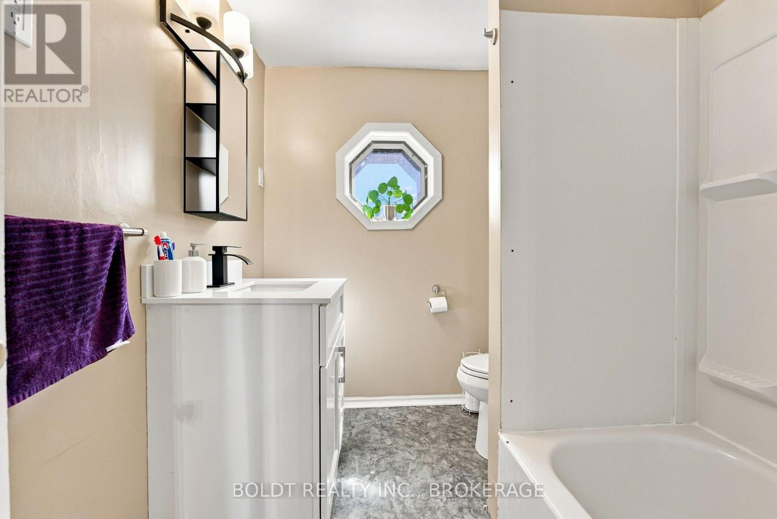54 Eastchester Avenue, St. Catharines, Ontario  L2P 2Y4 - Photo 30 - X13728188